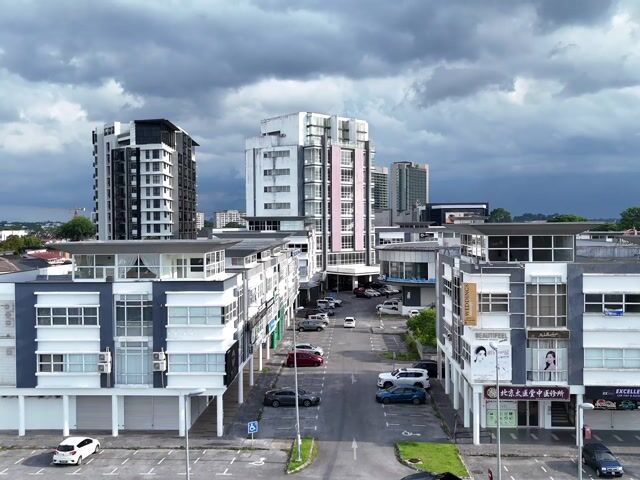 Video Image 1
