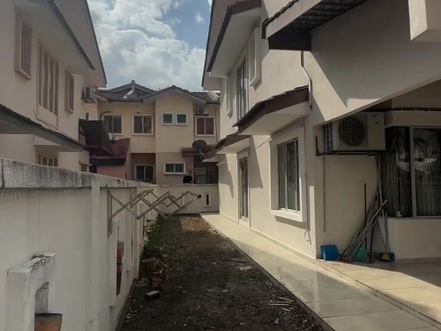 Video Image 1