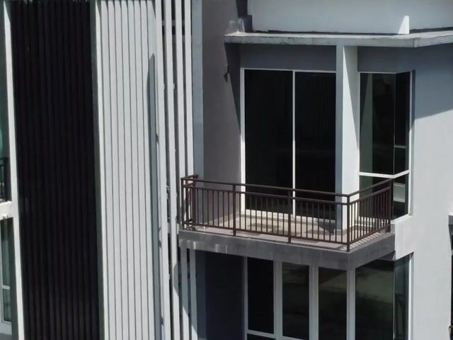 Video Image 1