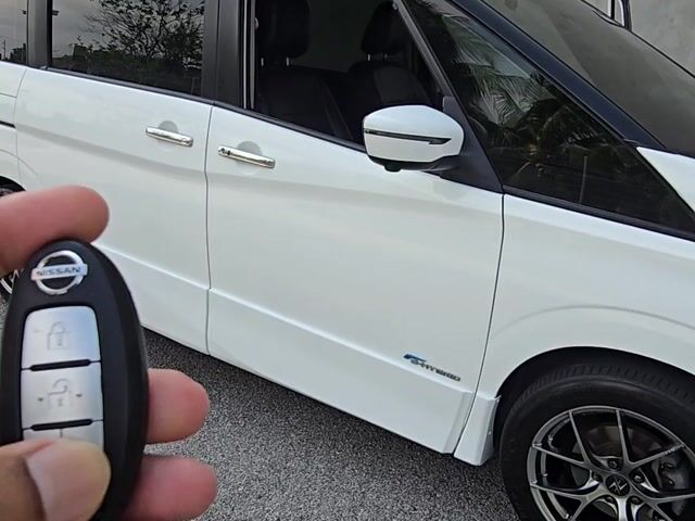 Nissan Serena Permiun  - 1