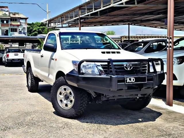 2012 Toyota HILUX 2.5 VNT SINGLE CAB FACELIFT - 1