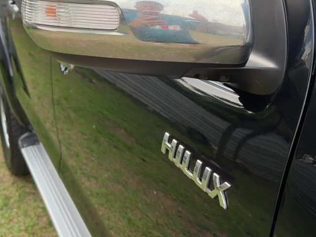 Toyota HILUX 2.5 G (M) 4X4 DUAL CAB - 1