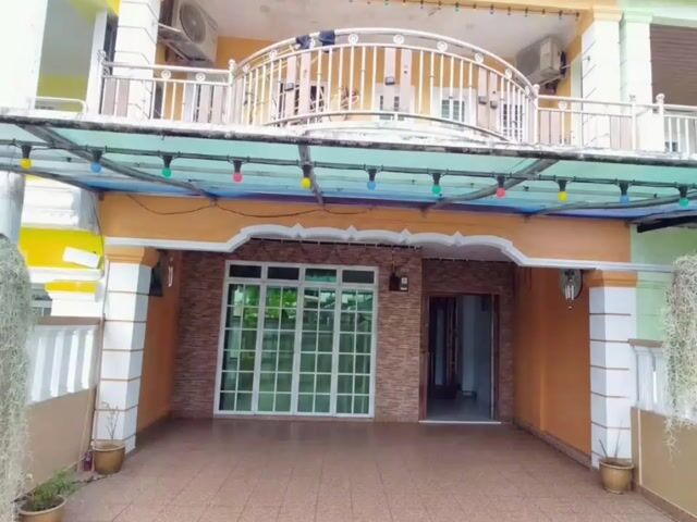 Video Image 1