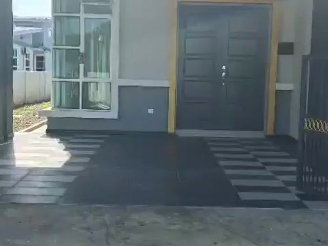 Video Image 1