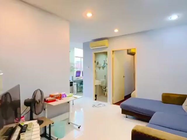 Video Image 1
