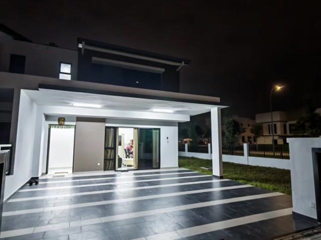 Video Image 1