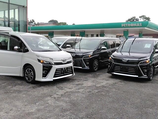 168HP 202NM VOXY 3 MANY UNiT NEW ARRIVAL FULL LOAN - 1