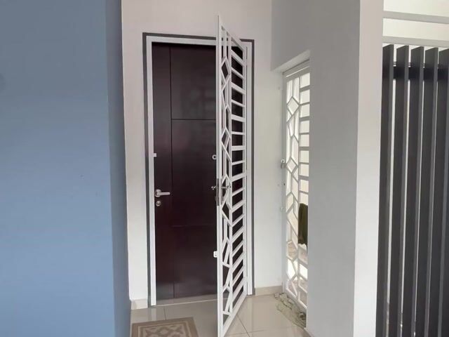 Video Image 1