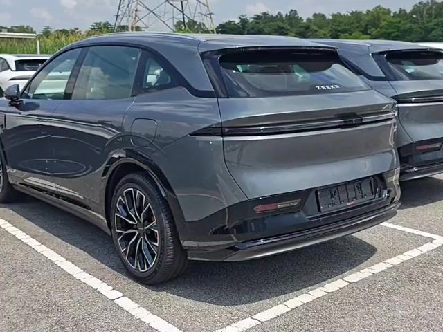 2026 Zeekr 7X AWD PERFORMANCE MY25 (A) - 1