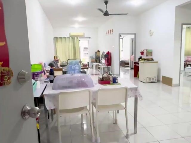Video Image 1