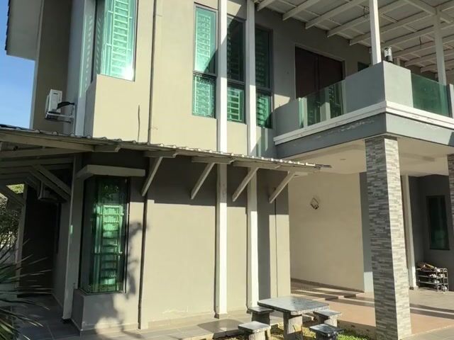 Video Image 1