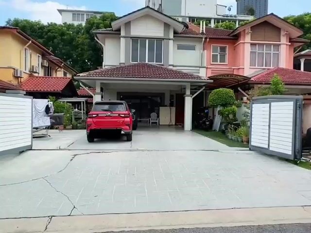 Video Image 1