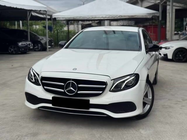 Mercedes Benz E200 AVANTGARDE 2.0 (A) FULL LOAN - 1