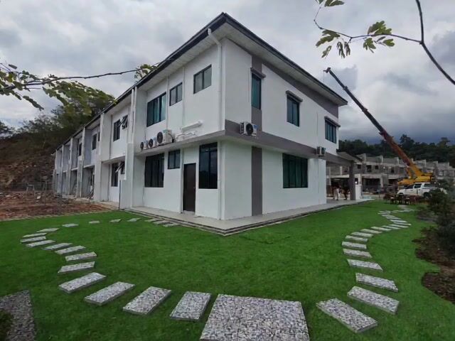 Video Image 1