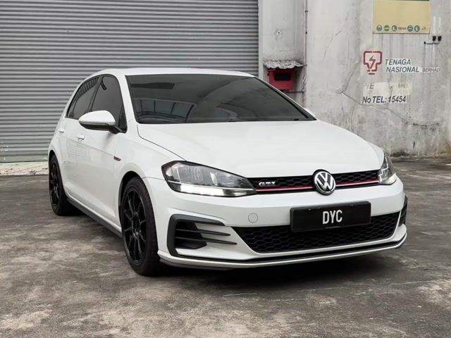 2017 Volkswagen GOLF 2.0 GTi (A) - 1