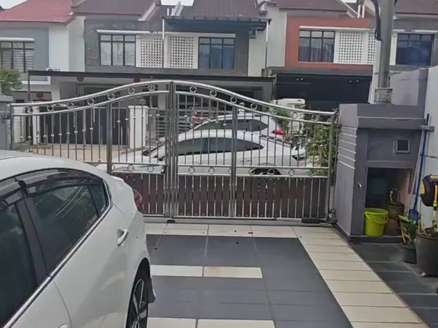 Video Image 1