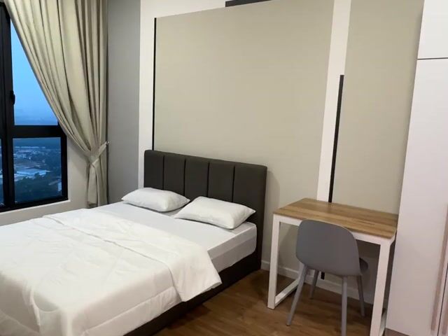 Video Image 1