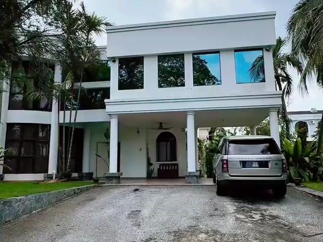 Video Image 1