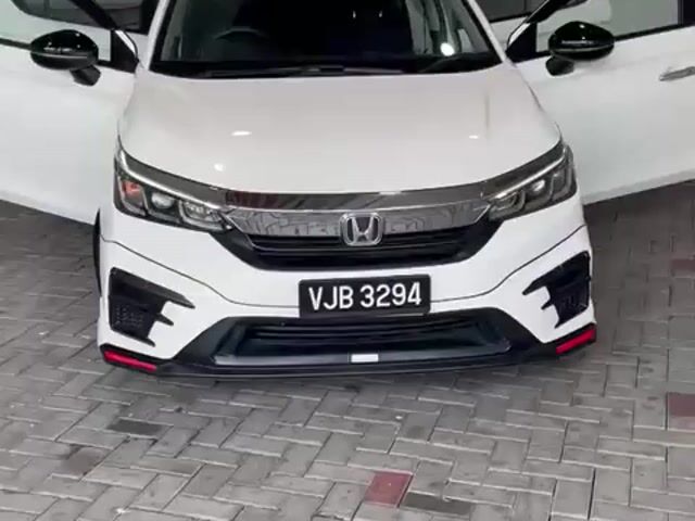 2023 Honda CITY 1.5 E V RS UDR WARRANTRY 20K KM - 1