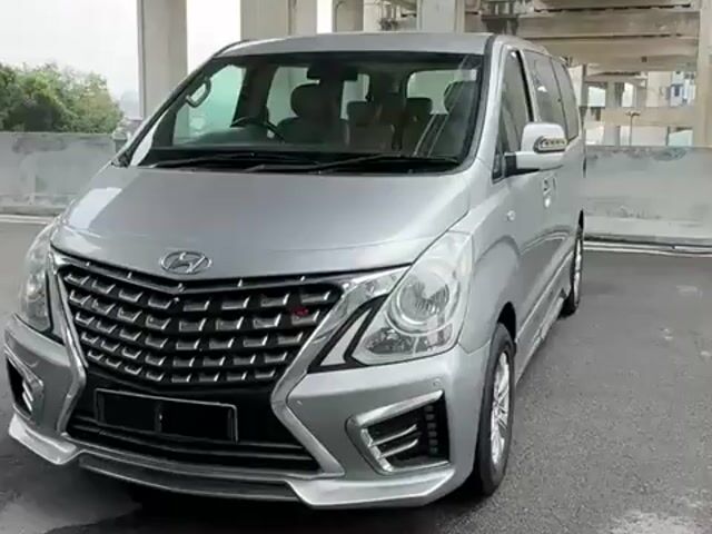 Hyundai GRAND STAREX 2.5 ROYALE FACELIFT/ 2.P DOOR - 1