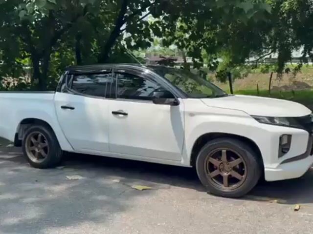 [2022] Mitsubishi TRITON 2.5 QUEST (M) TE37 RIM - 1