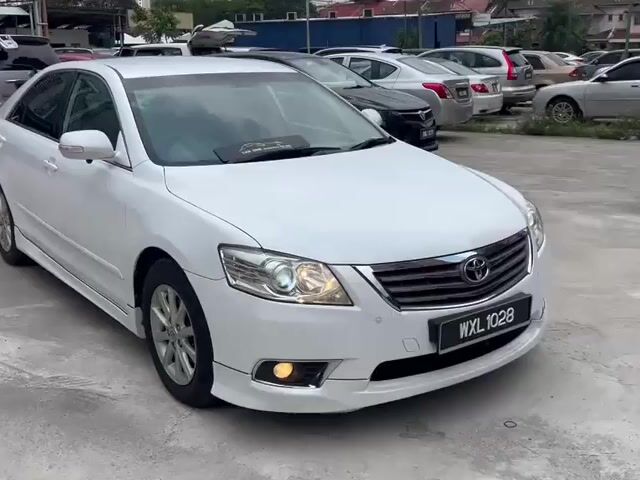 Toyota CAMRY 2.0 E FACELIFT,360 CAMERA,ORI MILEAGE - 1