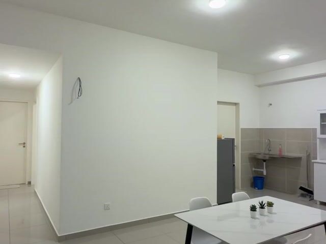 Video Image 1