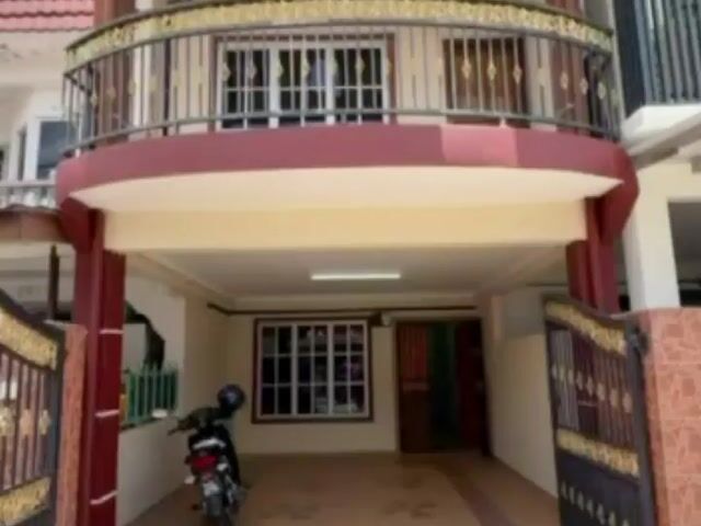 Video Image 1