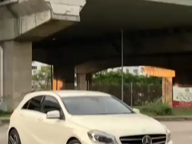 Mercedes Benz A180 TURBO - 1