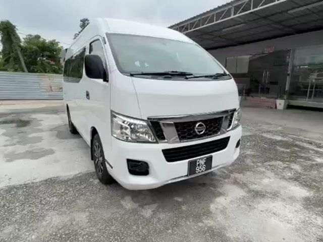2017 Nissan URVAN 2.5 (M) High Roof 13 High Seat  - 1