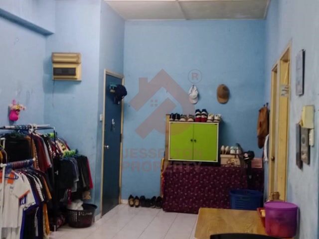 Video Image 1