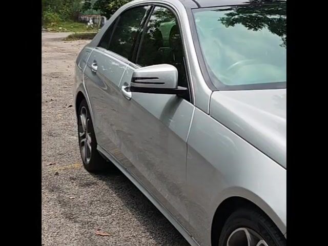 Mercedes Benz E250 2.0AT 2014 Kete Comel Sangat - 1