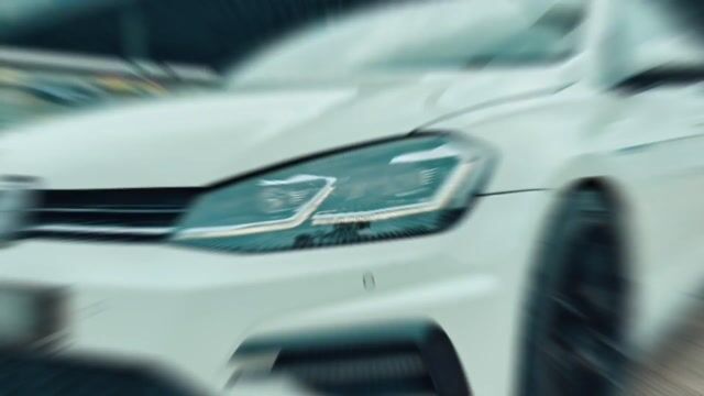 2019 Volkswagen GOLF 1.4 TSI R-LINE (A) - 1