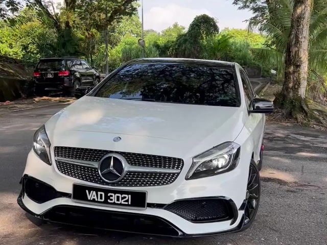 MERCEDES BENZ A-CLASS 200 250 AMG 1LADY F/LiFT - 1