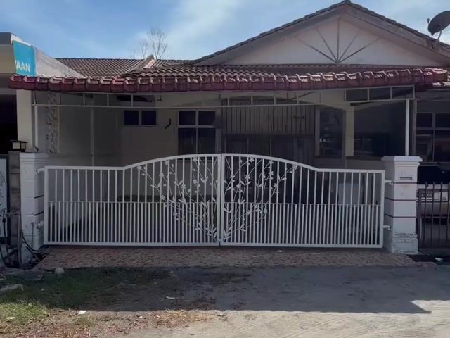 Video Image 1