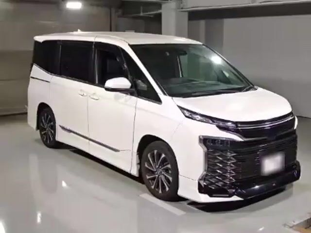 2023 Toyota Voxy S-Z Full Spec with Bodykit - 1