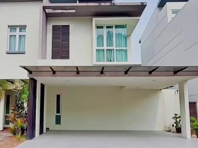 Video Image 1
