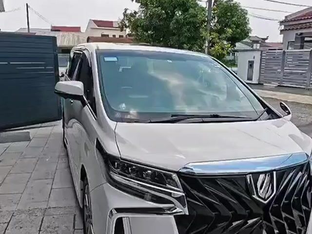ON THE ROAD 2017 Toyota ALPHARD 2.5 (A) - 1