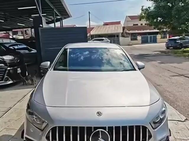 ON THE ROAD 2022 Mercedes Benz A-CLASS 1.3 200 AMG - 1
