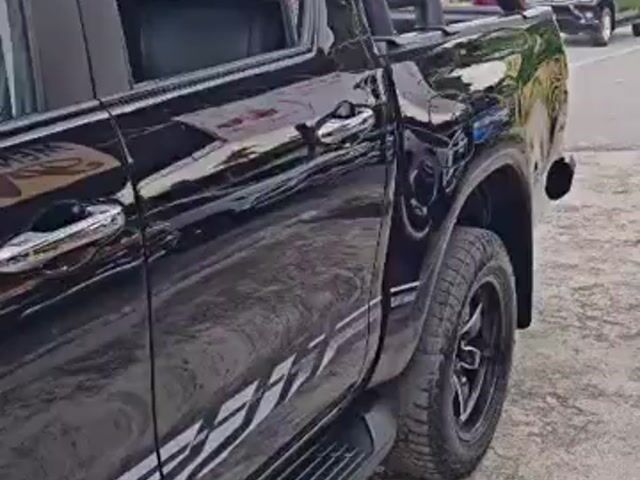 Toyota HILUX 2.4L(A)REVO D/C G VNT 4wd 4X4 pickups - 1