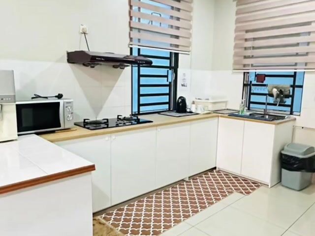 Video Image 1
