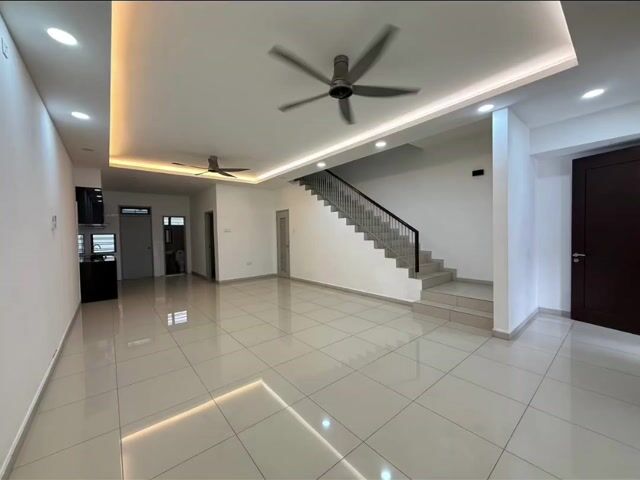 Video Image 1