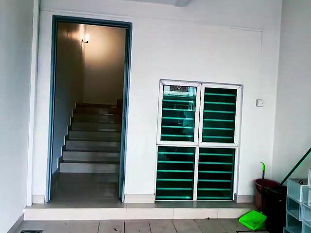 Video Image 1