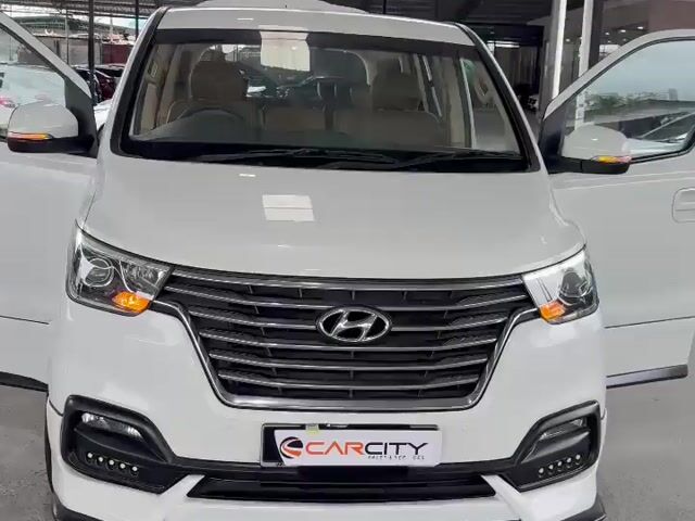 2019 Hyundai GRAND STAREX ROYALE LEATHER FULL SPEC - 1