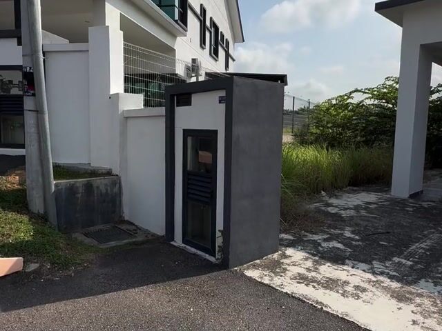 Video Image 1