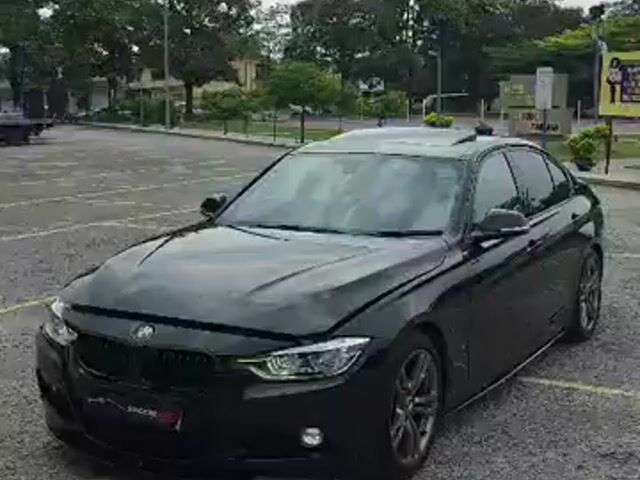 BMW 330e LCI M-SP0RT B48 252HP RARE 300 unit ONLY - 1