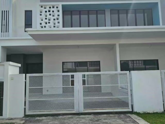 Video Image 1