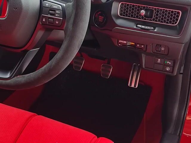 2025 Honda Civic 2.0 Type R FL5 Grade 6 New Car - 1