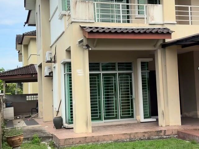 Video Image 1