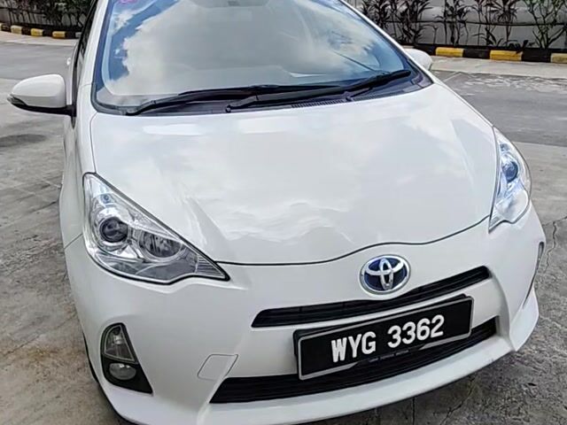 2013 Toyota PRIUS C 1.5 (HYBRID) (A) - 1
